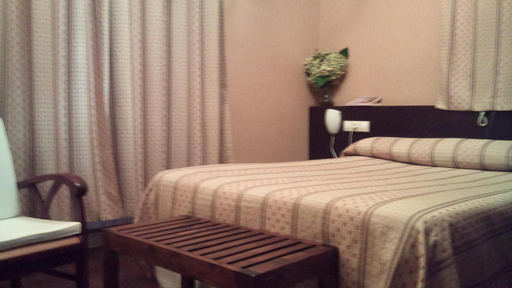 Hotel Rural Casa Roja Cadavedo Room photo